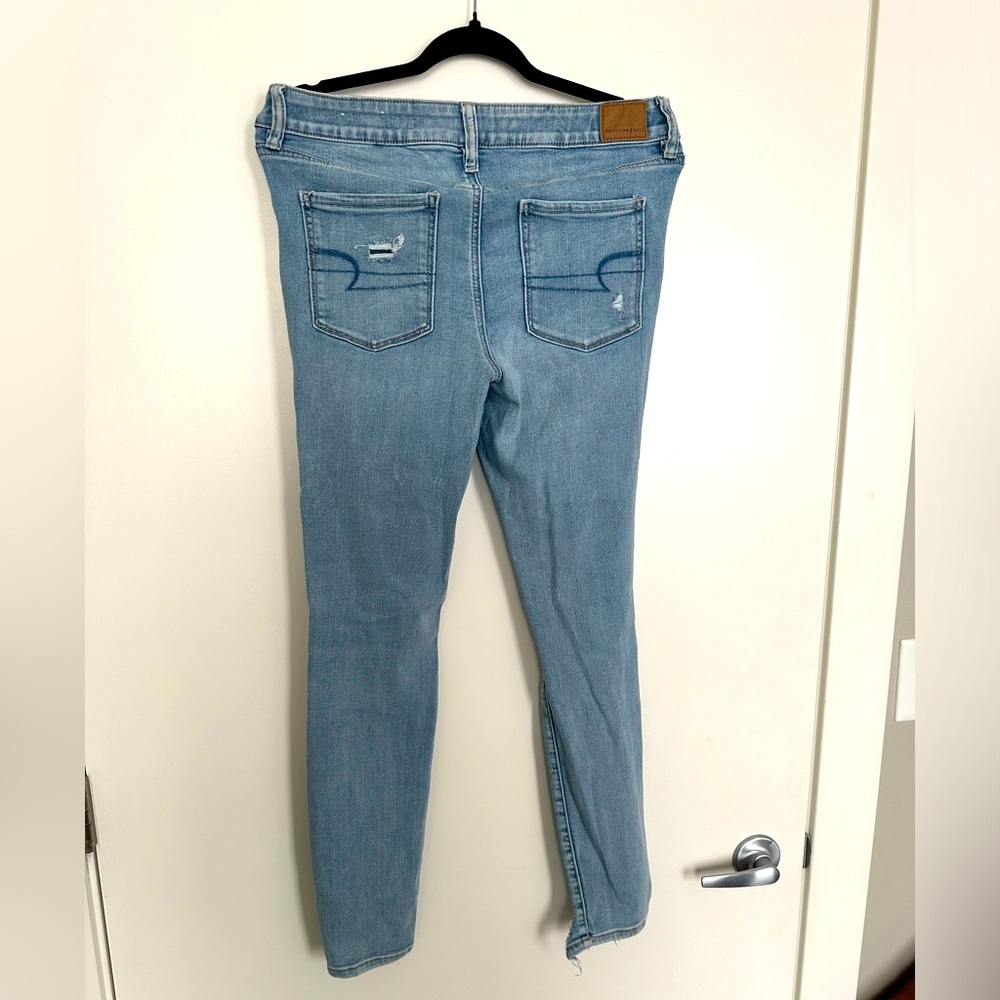 American Eagle distressed denim skinny fit jeans